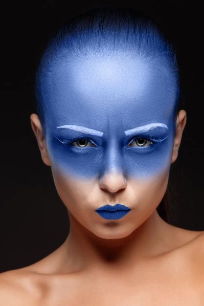 Free Photo Portrait Of A Woman Posing Covered With Blue Paint