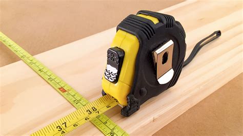 A level is a handy tool that helps you create flat surfaces and hang picture. Intro to measuring tools / Boing Boing