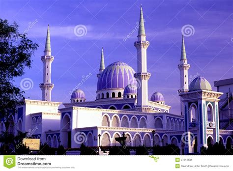 50 km från masjid sultan ahmad shah. Sultan Ahmad Shah Zustand-Moschee Redaktionelles Foto ...
