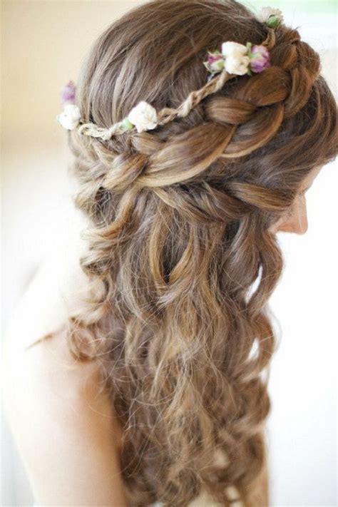 Plus even if it does start to fall loose, it will. Wonderful Wavy Wedding Hairstyles - fashionsy.com