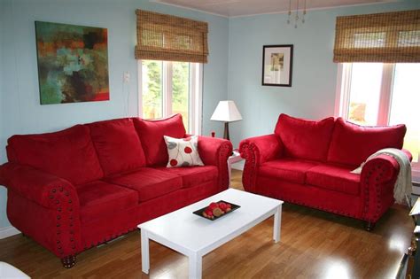20 red couch ideas to transform a living room. Red Couch Living Room Design Ideas Complement the ...