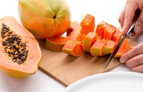 How To Cut A Papaya And Ways To Eat It Kitchensanity