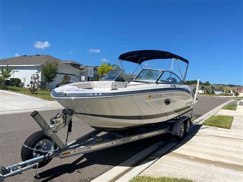 2017 Chaparral 230 Suncoast Bowrider boten te koop- YachtWorld