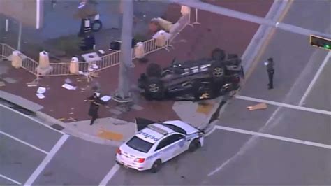 2 Miami Police Officers Hospitalized After Rollover Crash Nbc 6 South