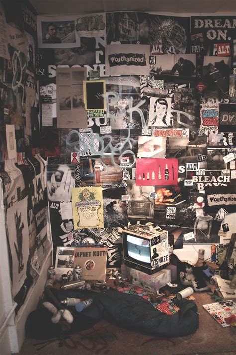 20 Punk Rock Bedroom Ideas Homemydesign Punk Rock Bedroom Rock