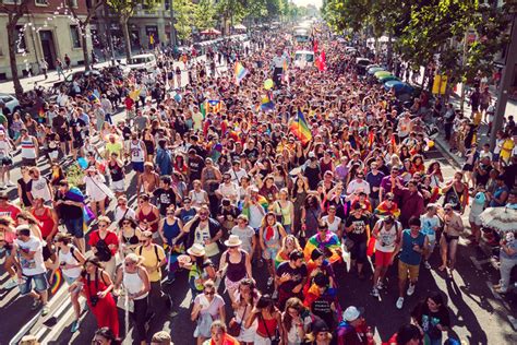 No busques más y consulta nuestro santoral de fecha 27 de junio. 8 ciudades donde más se celebra el día del orgullo - Rutas ...