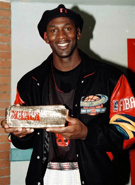 Born michael jeffrey jordan on 17th february, 1963 in cumberland hospital, fort greene, brooklyn, new york city. Las 50 imágenes de Michael Jordan en su 50 cumpleaños ...