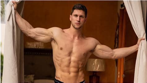 So Handsome Muscular Babe Kyle Hynick Fitness RelaxMuscular Fitnessinspiration YouTube