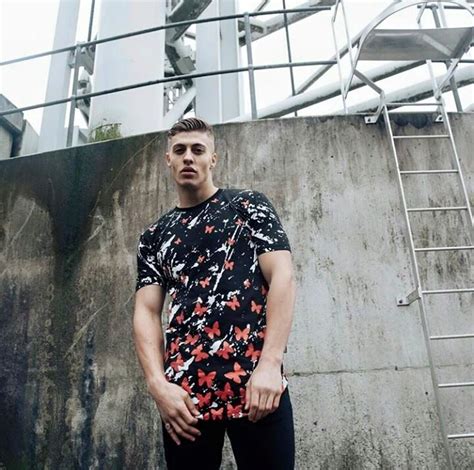 October is a t shirt printing, screen printing, garment sourcing and embroidery supplier established in 1990. 5 Upcoming British Streetwear Brands for Men to Look Out ...