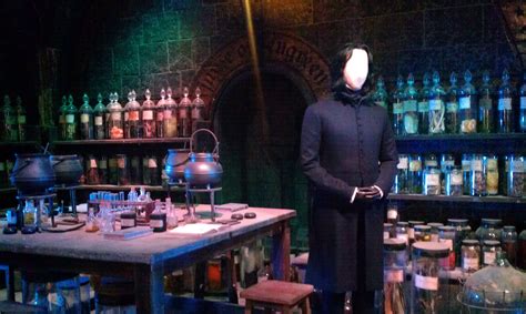 the harry potter tour potions classroom with professor snape harry potter tour harry potter