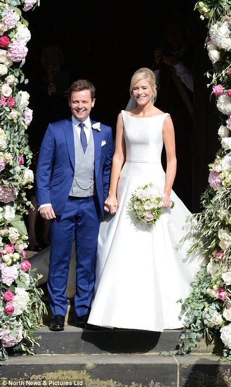 declan donnelly kisses new wife ali astall after newcastle wedding daily mail online