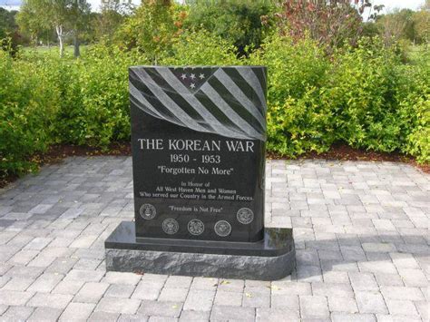 Bradley point park darbojas publiskos parkos, zooloģiskie dārzi un akvāriji aktivitātēs. West Haven Veterans Memorial - Veterans Walk of Honor ...