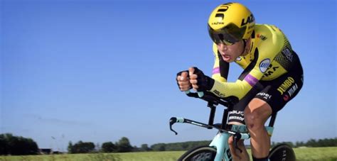 Kijken kan vanaf 7 uur in onze livestream. Tour 2019: Wout van Aert showt tenue voor individuele ...