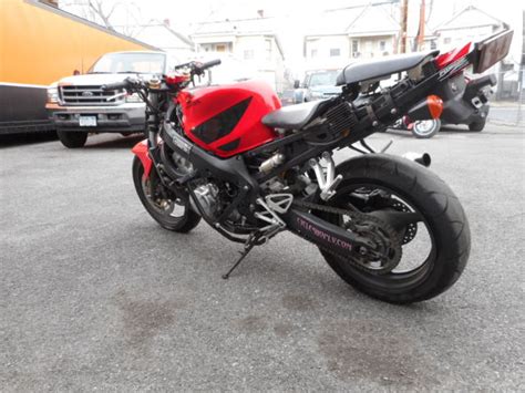 I bought this bike in feb of 2010 and have not done anything but regular maintenance to it since i got it. 2002 HONDA CBR 600 F4I STUNT BIKE FUEL INJECTED, CRASH ...