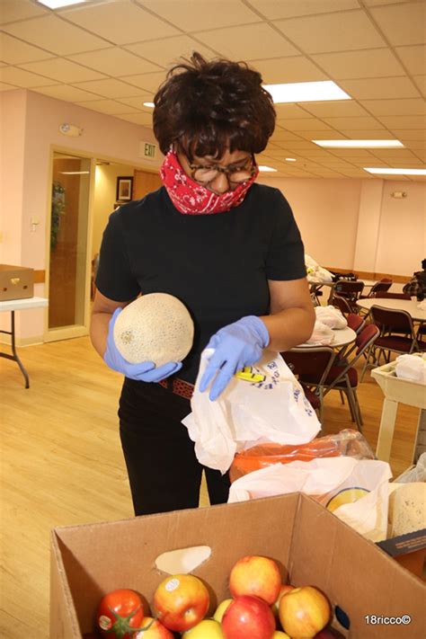 In this church, we believe in the holy power and greatness of butts. Ebenezer Baptist Church Food Drive helps Hill District ...