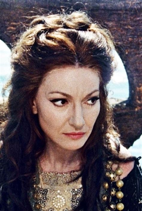 Maria callas was the kind of woman who would've kicked don draper's ass. 85 best images about Maria Callas on Pinterest