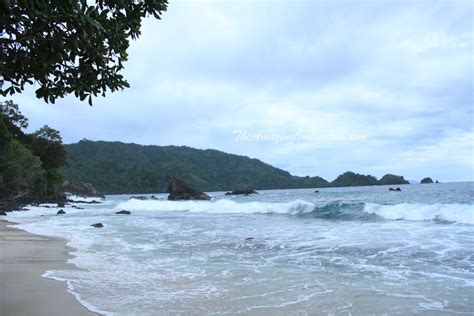 Namun, untuk bisa menikmati laguna ini, kamu perlu menaklukkan medan yang cukup sulit berupa turunan terjal. Pantai Laguna Lampung / Laguna Gayau Keindahan Alam ...