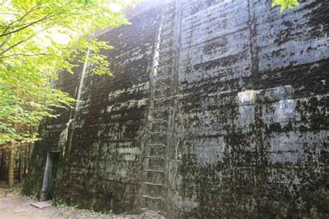 Wieża widokowa (38 m wysokości) z panoramą jeziora mamry. Mamerki: bunkry, zwiedzanie, wieża widokowa