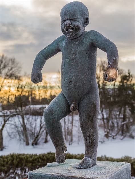 «sinnataggen» er en skulptur i vigelandsanlegget i frognerparken i oslo. The Vigeland Sculpture Park in Oslo, Norway - Travel Sandwich