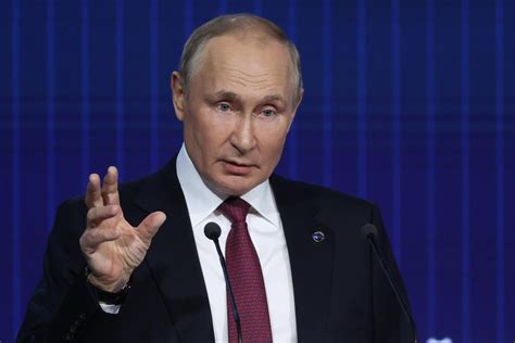 Russias Putin Says He Wont Use Nuclear Weapons In Ukraine Ap News