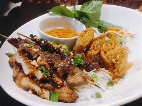 Pho Soc Trang Kelowna Central City Restaurant Avis Numéro De