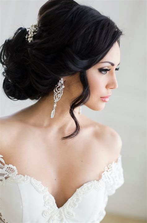 Get inspired by these 40 beautiful wedding hairstyles. Wedding Hairstyle for Medium Hair