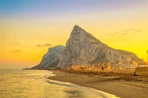 El precio del billete de avión de ida y vuelta más barato a gibraltar desde españa durante el mes pasado. Gibraltar Shore Excursions. Travel Guide of GIbraltar - Spain