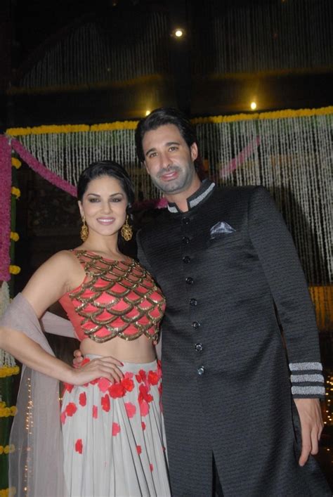 sunny leone vidya balan sanjay dutt at aamir khan s diwali party 2016 photos images gallery