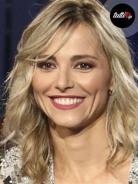 Michelle hunziker stesa nel fieno e baci bollenti: Francesca Fialdini età nel 2020 | Senza trucco, Trucco, Foto