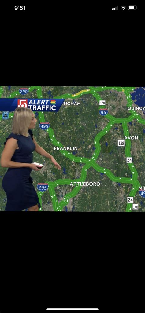 Katie Thompson WCVB Boston : r/CurvyNewsWomen