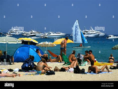 Plage De Pampelonne C Te D Azur Saint Tropez France Beach Stock Photo Alamy