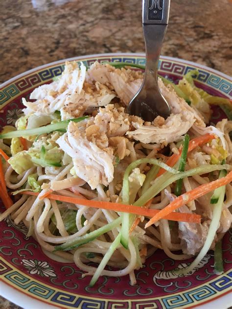 Sign up to discover your next favorite restaurant, recipe, or cookbook in the largest community of knowledgeable food enthusiasts. CHINESE CHICKEN SALAD WITH (SPICY) PEANUT DRESSING - sammywongskitchen.com