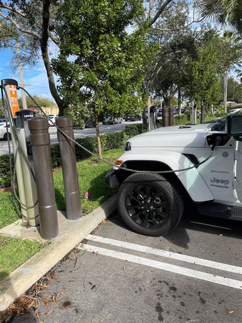 AutoZone Auto Parts | Boynton Beach, FL | EV Station