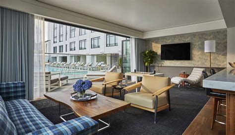 Cabana Pool Suite - Luxury San Diego Hotel Suite | Pendry San Diego