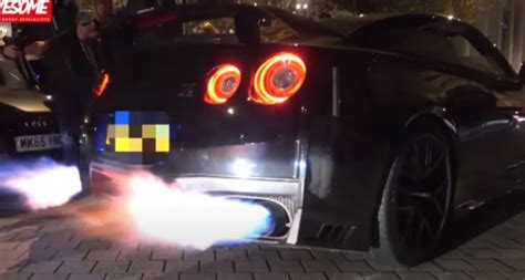 Enjin wap pertama di dunia untuk penumpang, yang dibuat demi hiburan, tidak menarik perhatian para industrialis. REV ENJIN SAMPAI EKZOS BERAPI, NISSAN GT-R INI AKHIRNYA ...