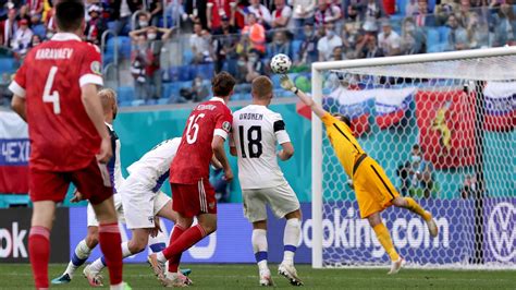 Portugália hosszabbításban győzött a döntőben. Foci Eb: Gerincsérülés árnyékolta be az oroszok sikerét ...