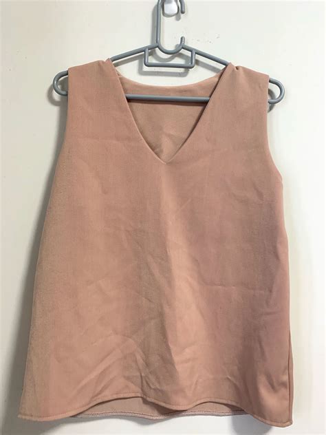 V Neck Nude Top Women S Fashion Tops Sleeveless On Carousell