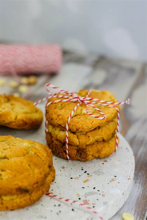 Macadamia und weiße Schokoladen Cookies
