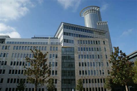 Nimm direkt kontakt auf via +49 32 221098203! Savills | Mainzer Landstraße 41-45, 60329 Frankfurt am ...