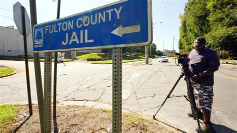 Trump Says Hell Turn Himself In At Fulton County Jail After Bond Set