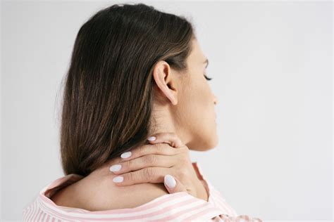 Neck Pains Headaches And Migraine A Quick Guide