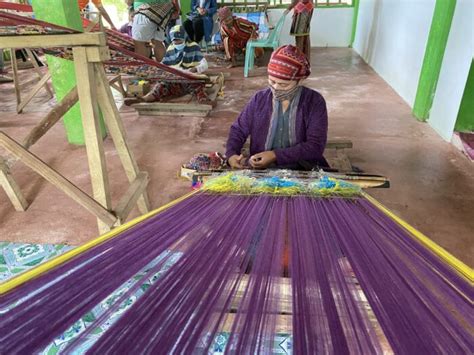 Tennun The Yakan Weaving Tradition Travellyclub
