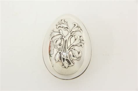 Silverplate Vintage Egg Shape Jewel Box Lilies Wallace