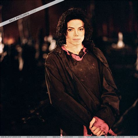 According to songfacts, jackson declared: MJ Earth sOng - Michael Jackson Photo (8063657) - Fanpop