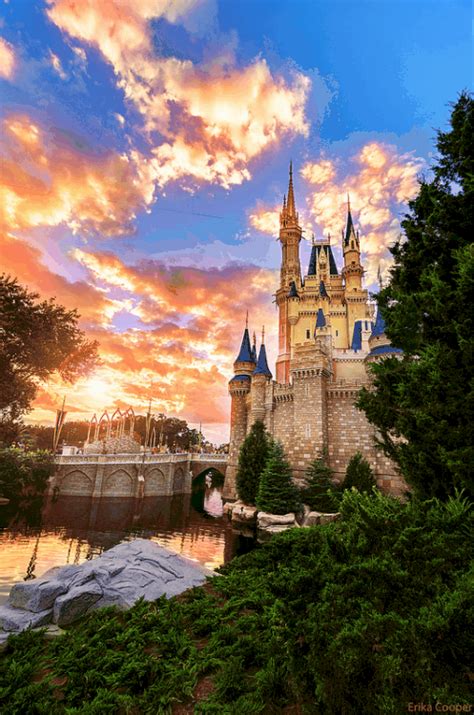 Check out amazing castle artwork on deviantart. Top 10 Disney Cinderella Castle Pictures - EverythingMouse ...