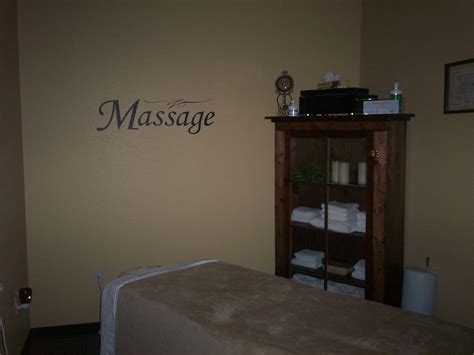 tracy lindsay massage rooms bestroom one