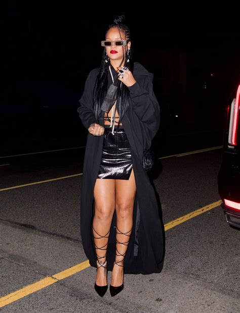 Rihanna Shows Off Her Sexy Legs In La 15 Photos Nude Celebrity