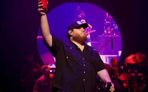 luke combs extends ‘what you see is what you get tour 98 5 the bull