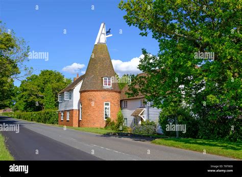 Picturesque Roadside Kentish Oast House Now Converted To A House