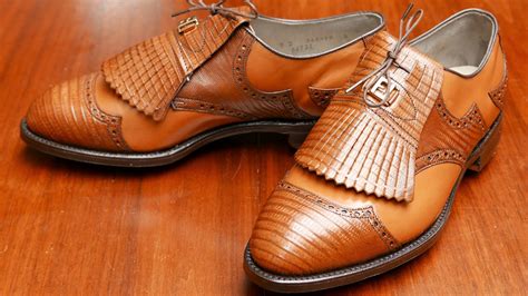 Vintage Footjoy Classics Golf Shoes Vcleat